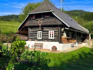 Bauernh�ttchen im K�rntner Land  ... die H�tte in K�rnten 